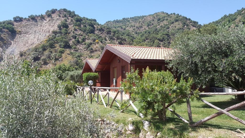 Agriturismo San Cataldo Motta Camastra Екстериор снимка